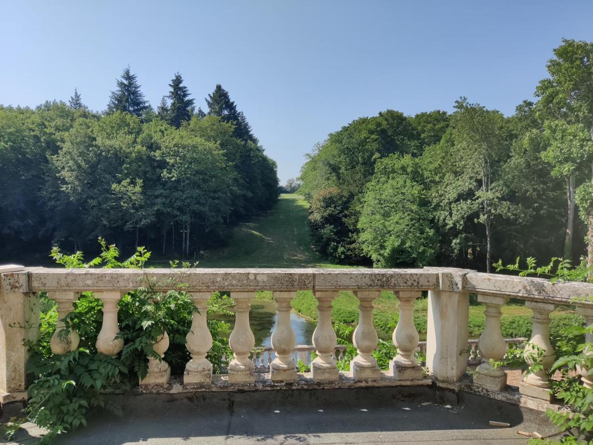 Chateau De La Huberdiere Nazelles-Negron Exteriér fotografie